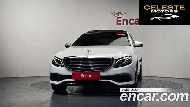 MERCEDES BENZ E-Classe W213 E300 4MATIC Exclusive 2019 — photo 2 sur 37
