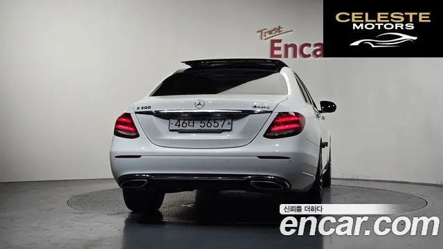 MERCEDES BENZ E-Classe W213 E300 4MATIC Exclusive 2019 — photo 3 sur 37