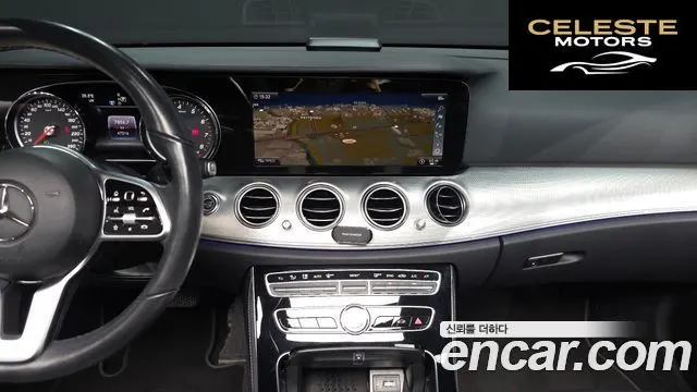 MERCEDES BENZ E-Classe W213 E300 Avantgarde 2019 — photo 21 sur 30