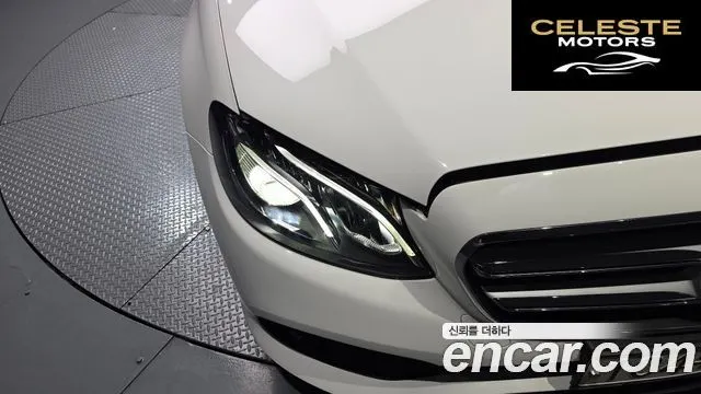 MERCEDES BENZ E-Classe W213 E300 Avantgarde 2019 — photo 8 sur 30