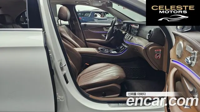 MERCEDES BENZ E-Classe W213 E220d 4MATIC Exclusive 2018 — photo 16 sur 37