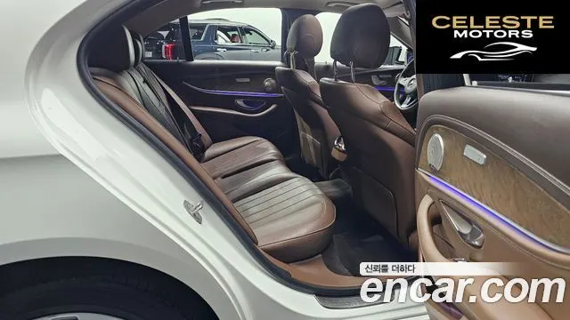 MERCEDES BENZ E-Classe W213 E220d 4MATIC Exclusive 2018 — photo 17 sur 37