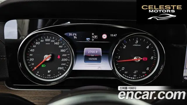 MERCEDES BENZ E-Classe W213 E220d 4MATIC Exclusive 2020 — photo 11 sur 33