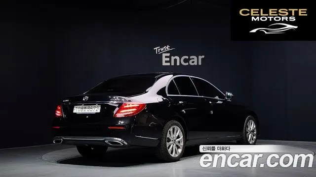 MERCEDES BENZ E-Classe W213 E220d 4MATIC Exclusive 2020 — photo 2 sur 33