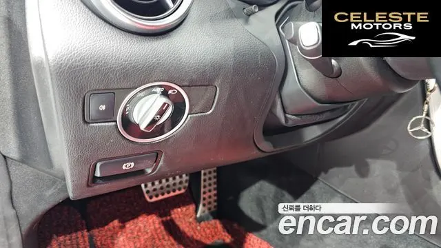 MERCEDES BENZ SLK-Classe 200 2015 — photo 16 sur 20