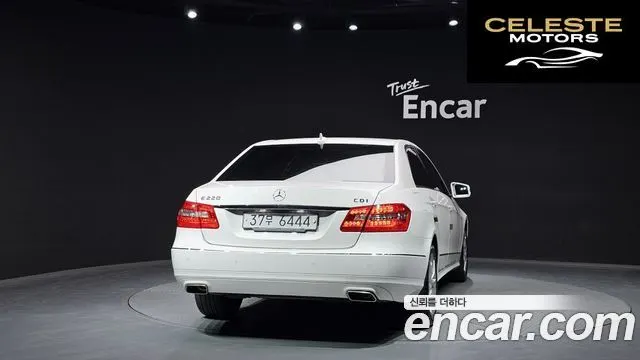 MERCEDES BENZ E-Classe W212 E220 CDI Avantgarde 2013 — photo 4 sur 20