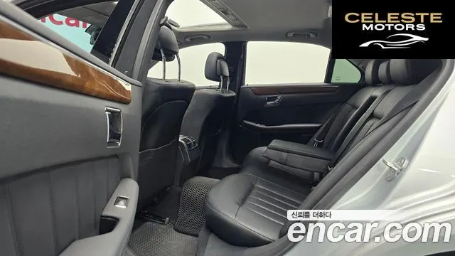 MERCEDES BENZ E-Classe W212 E300 2011 — photo 12 sur 20