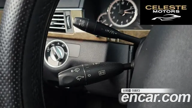 MERCEDES BENZ E-Classe W212 E300 2011 — photo 14 sur 20
