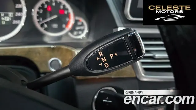 MERCEDES BENZ E-Classe W212 E300 2011 — photo 9 sur 20