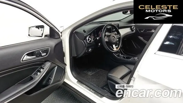 MERCEDES BENZ GLA-Classe X156 GLA220 2019 — photo 12 sur 30