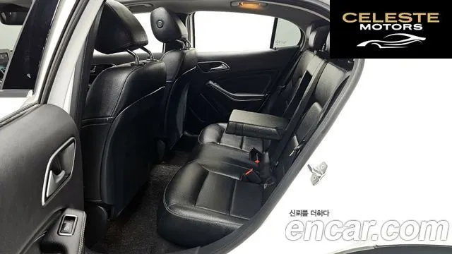 MERCEDES BENZ GLA-Classe X156 GLA220 2019 — photo 16 sur 30