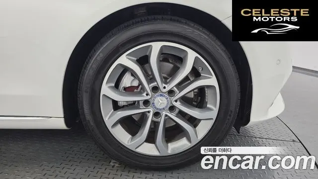 MERCEDES BENZ C-Classe W205 C200 Avantgarde 2017 — photo 4 sur 31