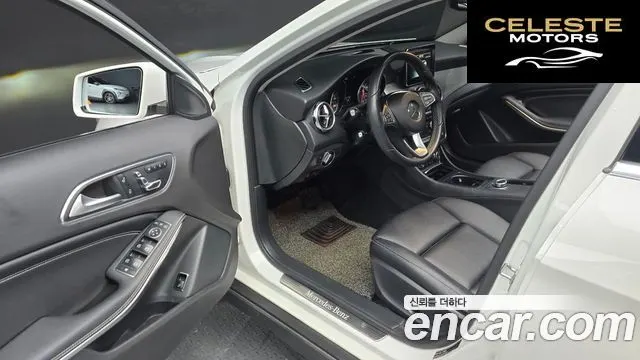MERCEDES BENZ GLA-Classe X156 GLA220 Premium 2018 — photo 12 sur 30