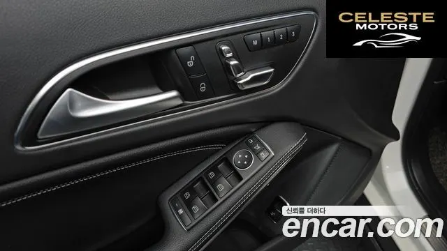 MERCEDES BENZ GLA-Classe X156 GLA220 Premium 2018 — photo 20 sur 30