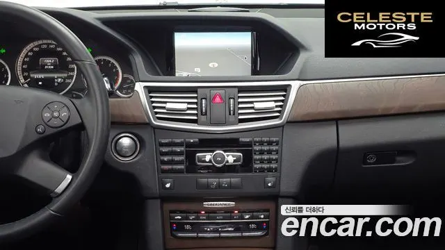 MERCEDES BENZ E-Classe W212 E300 2013 — photo 19 sur 36