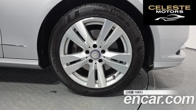 MERCEDES BENZ E-Classe W212 E300 2013 — photo 6 sur 36