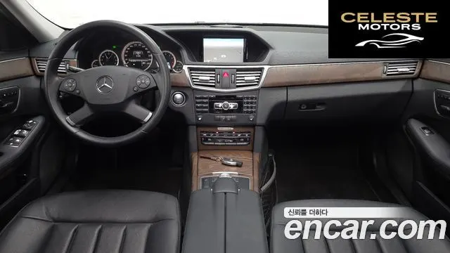MERCEDES BENZ E-Classe W212 E300 2013 — photo 9 sur 36