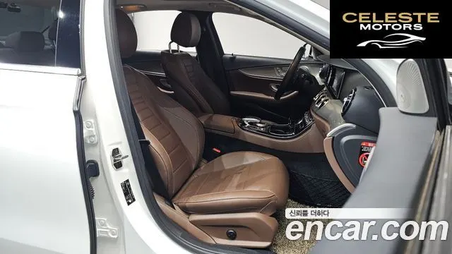 MERCEDES BENZ E-Classe W213 E300 Avantgarde 2019 — photo 12 sur 20