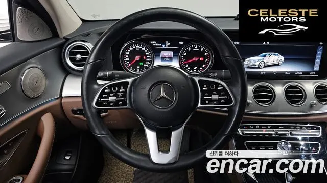 MERCEDES BENZ E-Classe W213 E300 Avantgarde 2019 — photo 13 sur 20