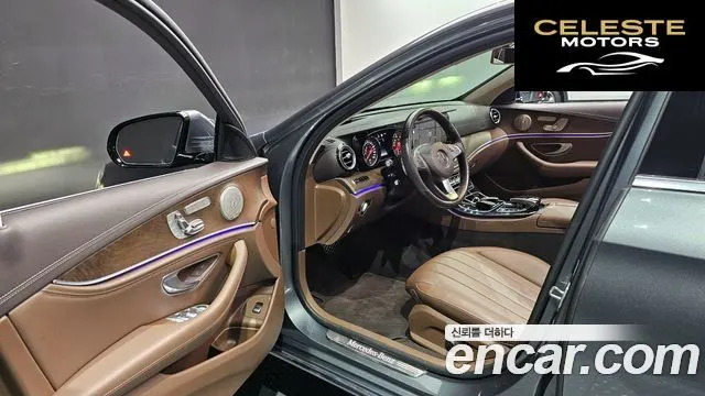 MERCEDES BENZ E-Classe W213 E220d 4MATIC Exclusive 2018 — photo 13 sur 40