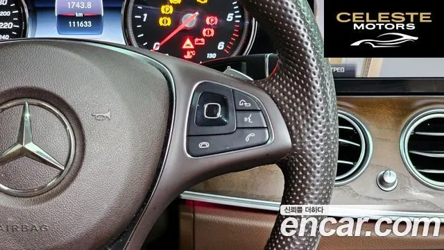 MERCEDES BENZ E-Classe W213 E220d 4MATIC Exclusive 2018 — photo 16 sur 40