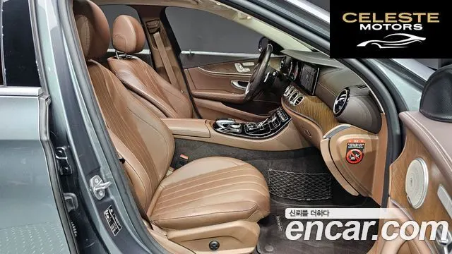 MERCEDES BENZ E-Classe W213 E220d 4MATIC Exclusive 2018 — photo 18 sur 40
