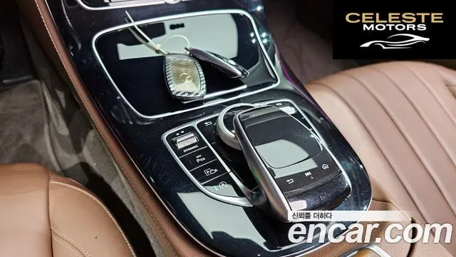 MERCEDES BENZ E-Classe W213 E220d 4MATIC Exclusive 2018 — photo 27 sur 40