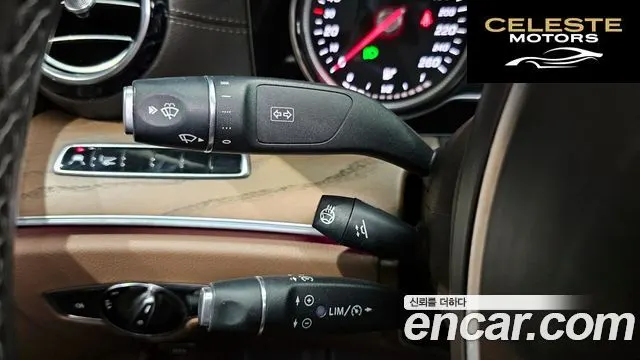 MERCEDES BENZ E-Classe W213 E220d 4MATIC Exclusive 2018 — photo 30 sur 40