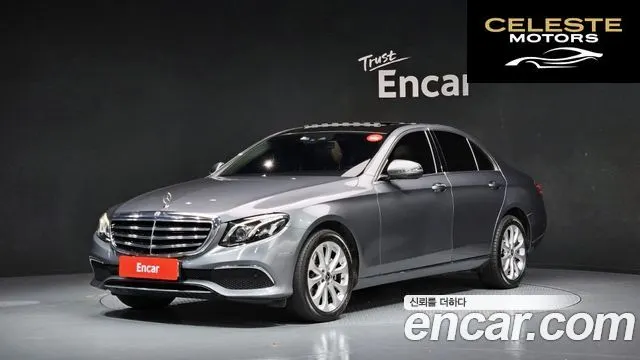 MERCEDES BENZ E-Classe W213 E220d 4MATIC Exclusive 2018 — photo 35 sur 40