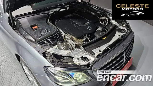 MERCEDES BENZ E-Classe W213 E220d 4MATIC Exclusive 2018 — photo 6 sur 40