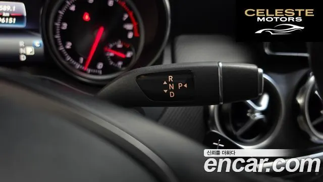 MERCEDES BENZ GLA-Classe X156 GLA220 2019 — photo 12 sur 31
