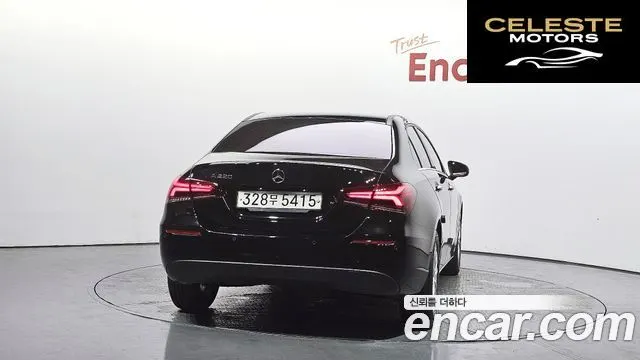 MERCEDES BENZ A-Classe W177 A220 Berline 2020 — photo 4 sur 31