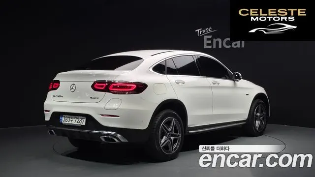 MERCEDES BENZ GLC-Classe X253 GLC300e 4MATIC Coupé 2021 — photo 2 sur 33