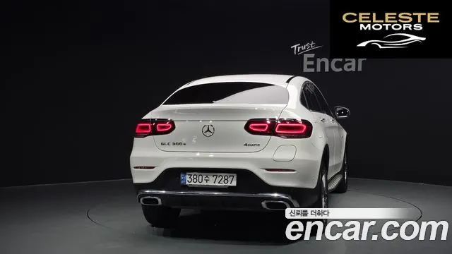 MERCEDES BENZ GLC-Classe X253 GLC300e 4MATIC Coupé 2021 — photo 4 sur 33