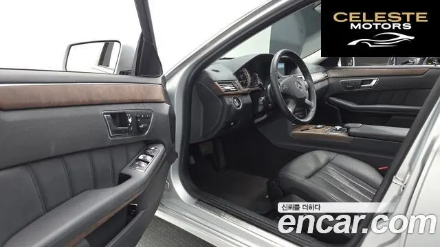 MERCEDES BENZ E-Classe W212 E300 2013 — photo 16 sur 30
