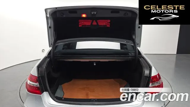 MERCEDES BENZ E-Classe W212 E300 2013 — photo 25 sur 30