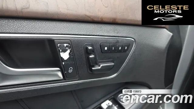 MERCEDES BENZ E-Classe W212 E300 2013 — photo 27 sur 30