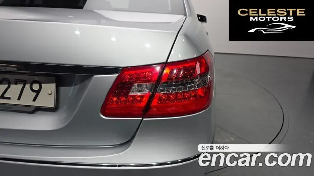 MERCEDES BENZ E-Classe W212 E300 2013 — photo 8 sur 30