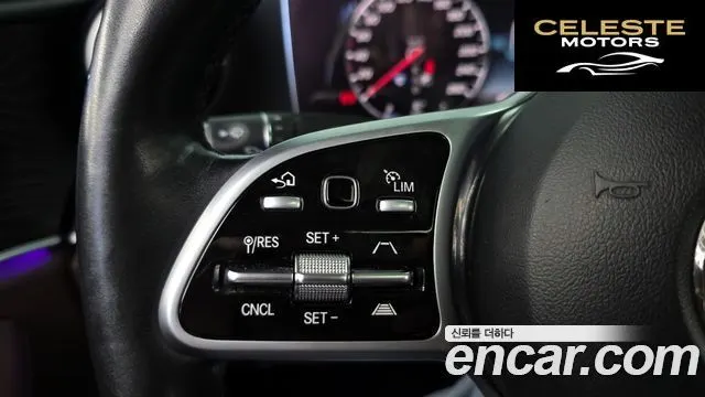 MERCEDES BENZ E-Classe W213 E300 4MATIC Avantgarde 2019 — photo 16 sur 39