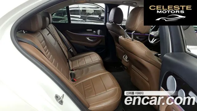 MERCEDES BENZ E-Classe W213 E300 4MATIC Avantgarde 2019 — photo 18 sur 39