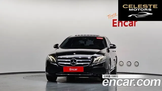MERCEDES BENZ E-Classe W213 E300 Avantgarde 2019 — photo 2 sur 35