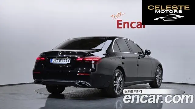 MERCEDES BENZ E-Classe W213 E250 Avantgarde 2023 — photo 2 sur 32