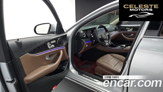 MERCEDES BENZ E-Classe W213 E220d Avantgarde 2017 — photo 10 sur 26