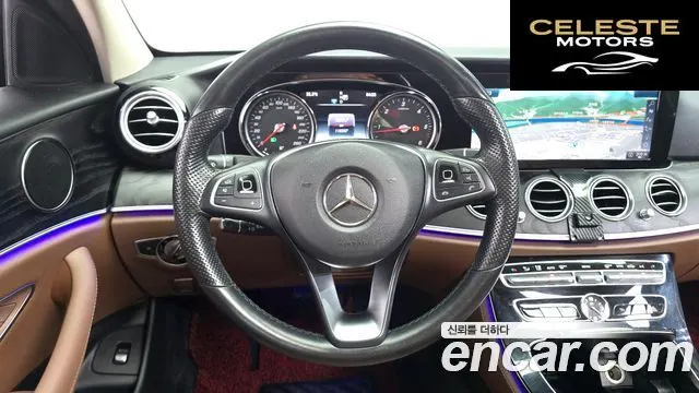 MERCEDES BENZ E-Classe W213 E220d Avantgarde 2017 — photo 12 sur 26