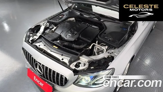 MERCEDES BENZ E-Classe W213 E220d Avantgarde 2017 — photo 6 sur 26