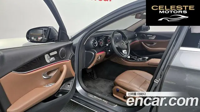 MERCEDES BENZ E-Classe W213 E200 Avantgarde 2017 — photo 12 sur 31