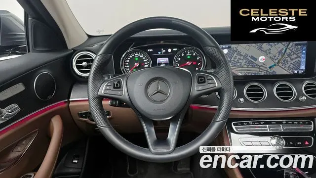 MERCEDES BENZ E-Classe W213 E200 Avantgarde 2017 — photo 17 sur 31