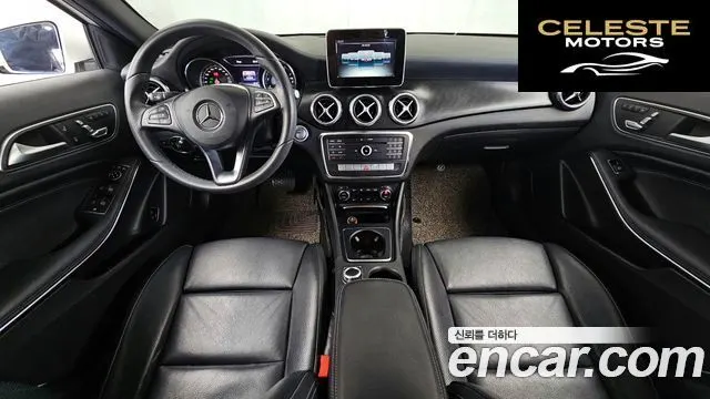 MERCEDES BENZ GLA-Classe X156 GLA220 Premium 2018 — photo 10 sur 34