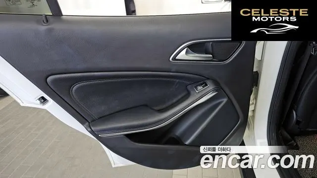 MERCEDES BENZ GLA-Classe X156 GLA220 Premium 2018 — photo 15 sur 34