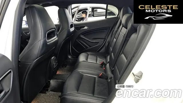 MERCEDES BENZ GLA-Classe X156 GLA220 Premium 2018 — photo 16 sur 34